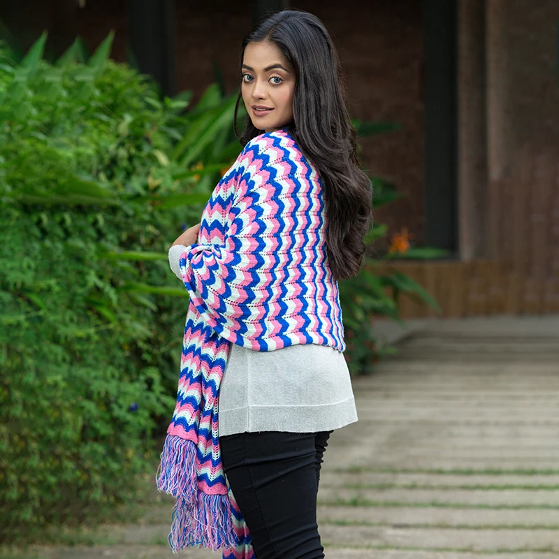 Multi-Color Zigzag Winter Shawl - Image 4