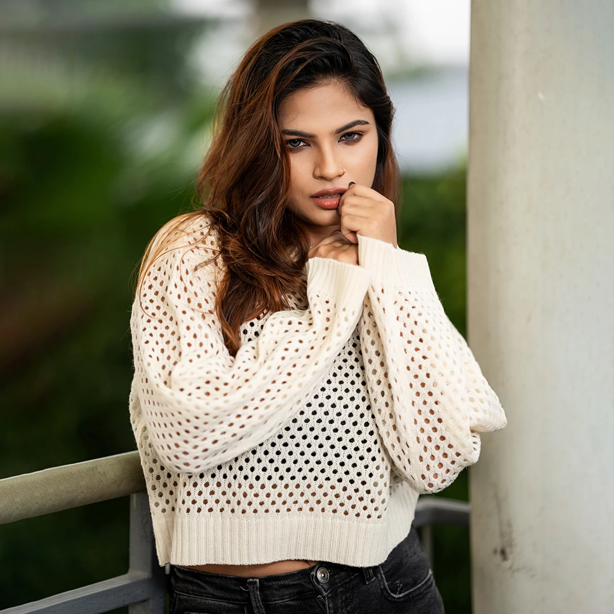 Stylish Off-White Crochet Knit Top for Women - Image 2