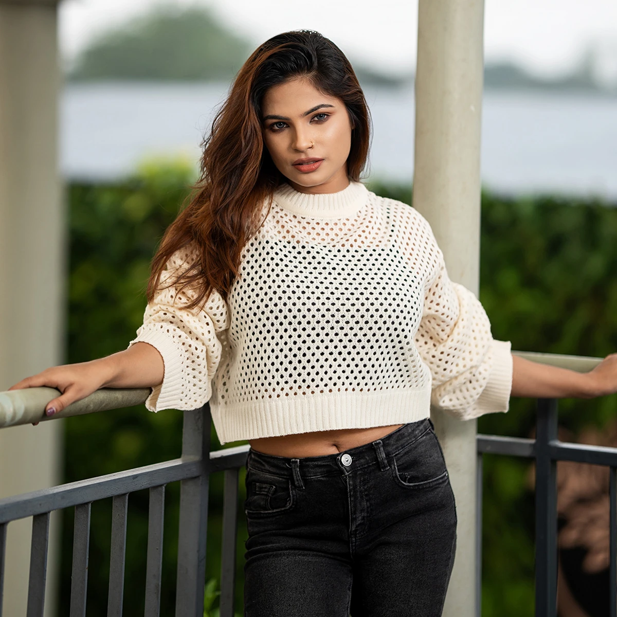 Stylish Off-White Crochet Knit Top for Women - Image 4