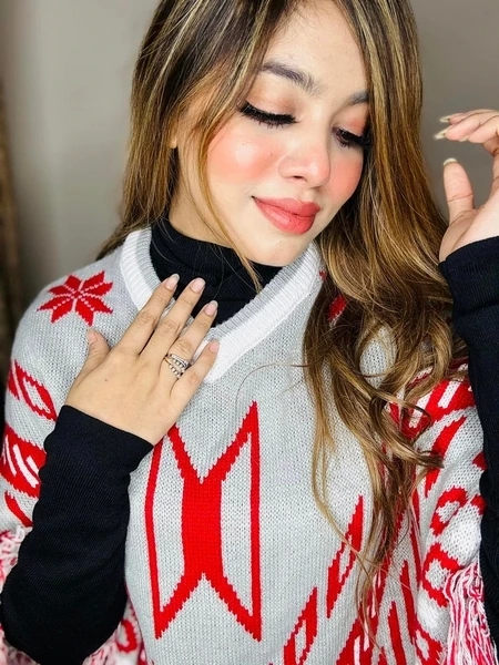 Women's Grey & Red Winter Poncho - Image 4